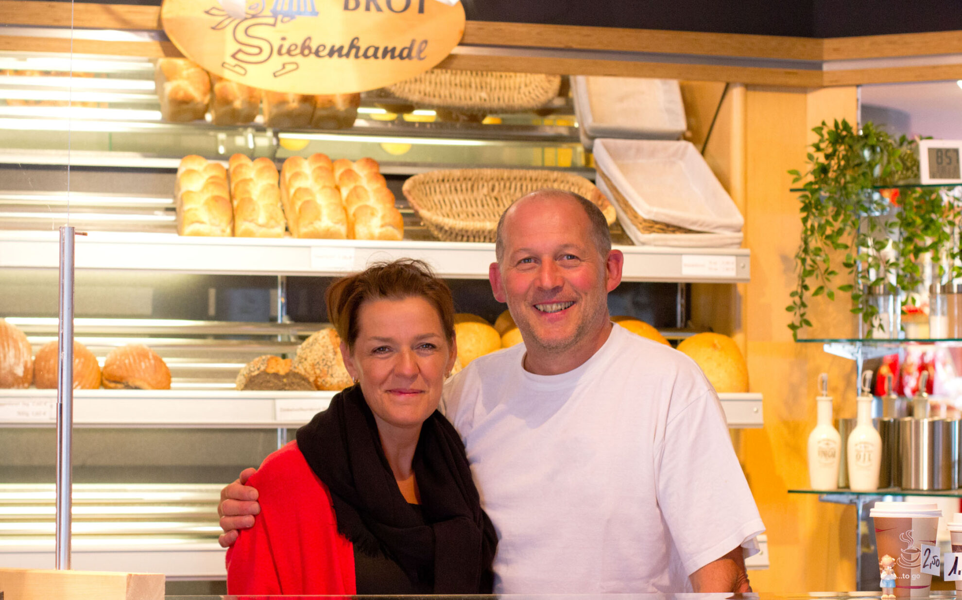 Kerstin und Josef Siebenhandl in ihrem Geschäft